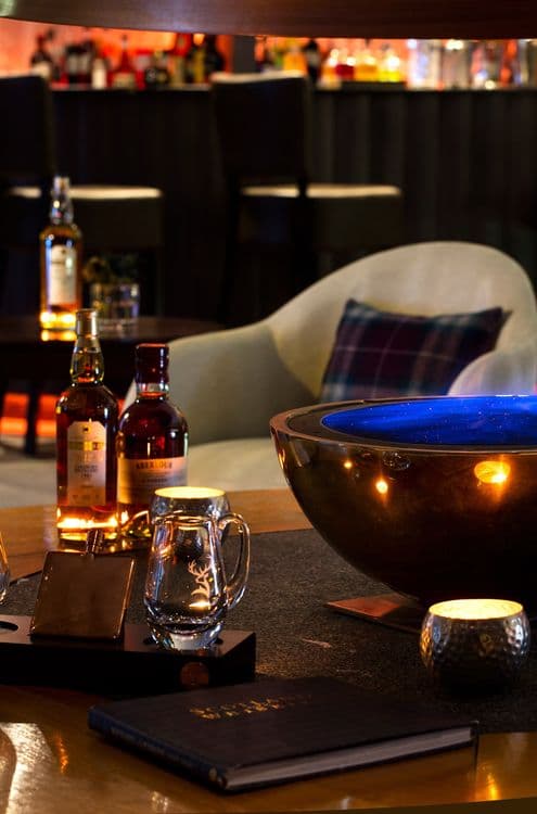 THE-SNUG---Whisky-Closeup-min.jpg