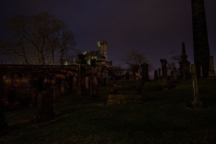 old calton cementerio2.jpg