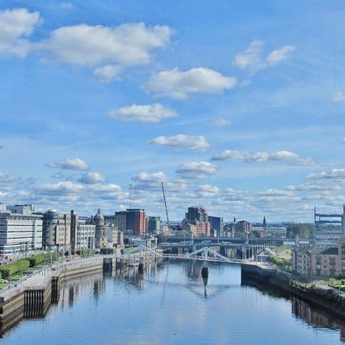 Does it rain a lot in Glasgow?